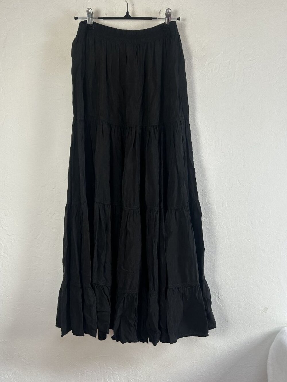Tianello Black Tiered Boho Midi Skirt Elastic Waist Flowy Silky Peasant Medium